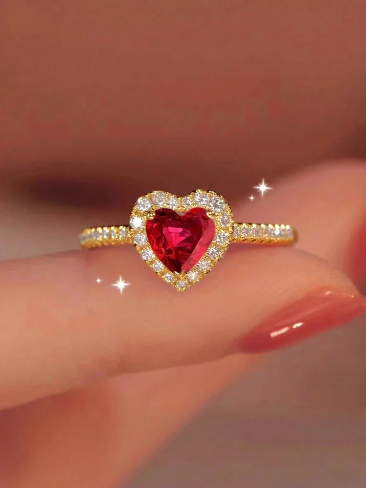 Gorgeous Zircon Shiny Love Heart Ring for Women
